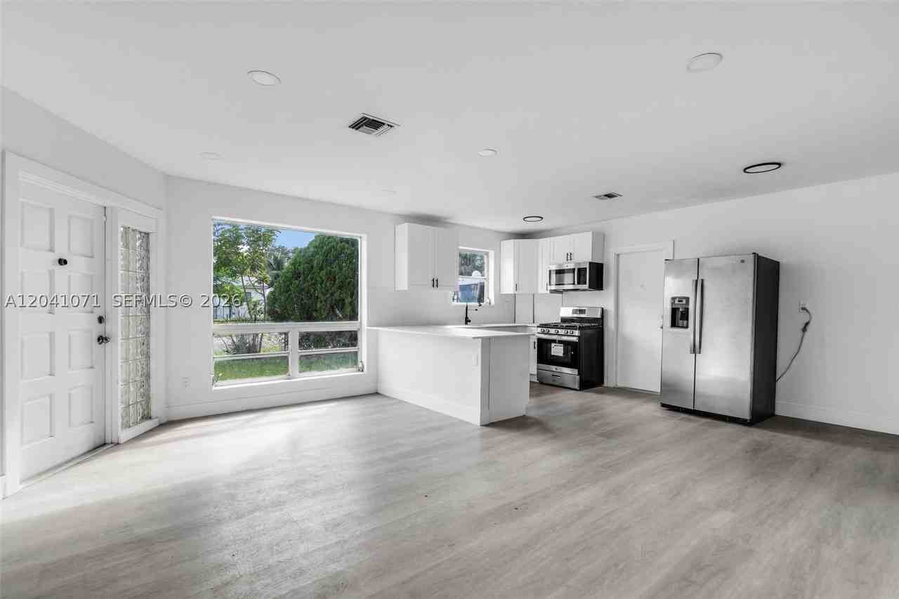 6831 Greene St #6831 - Photo 5 of 29