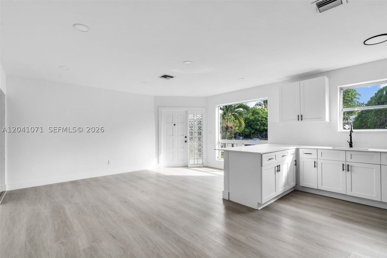 6831 Greene St #6831 - Photo 6 of 29