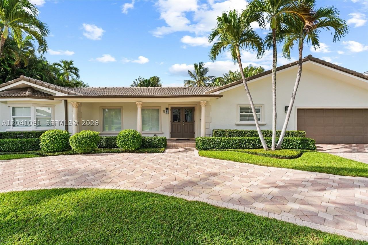 18 Eleuthera Dr - Photo 2 of 50