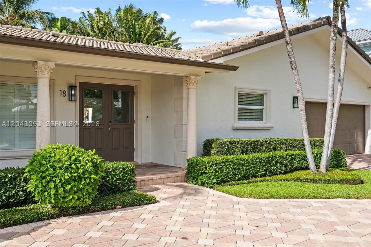 18 Eleuthera Dr - Photo 4 of 50