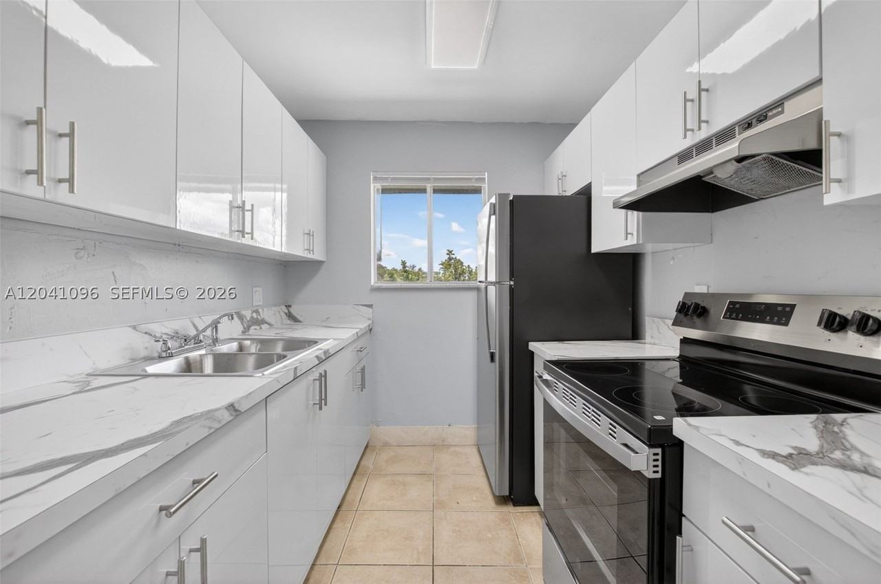 2107 Catherine Dr #47B - Photo 3 of 29