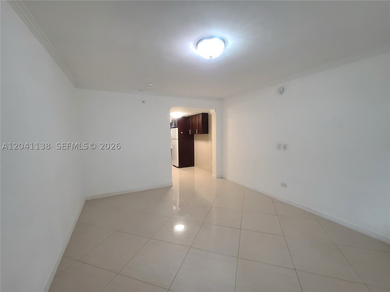 220 Collins Ave #3B - Photo 7 of 10