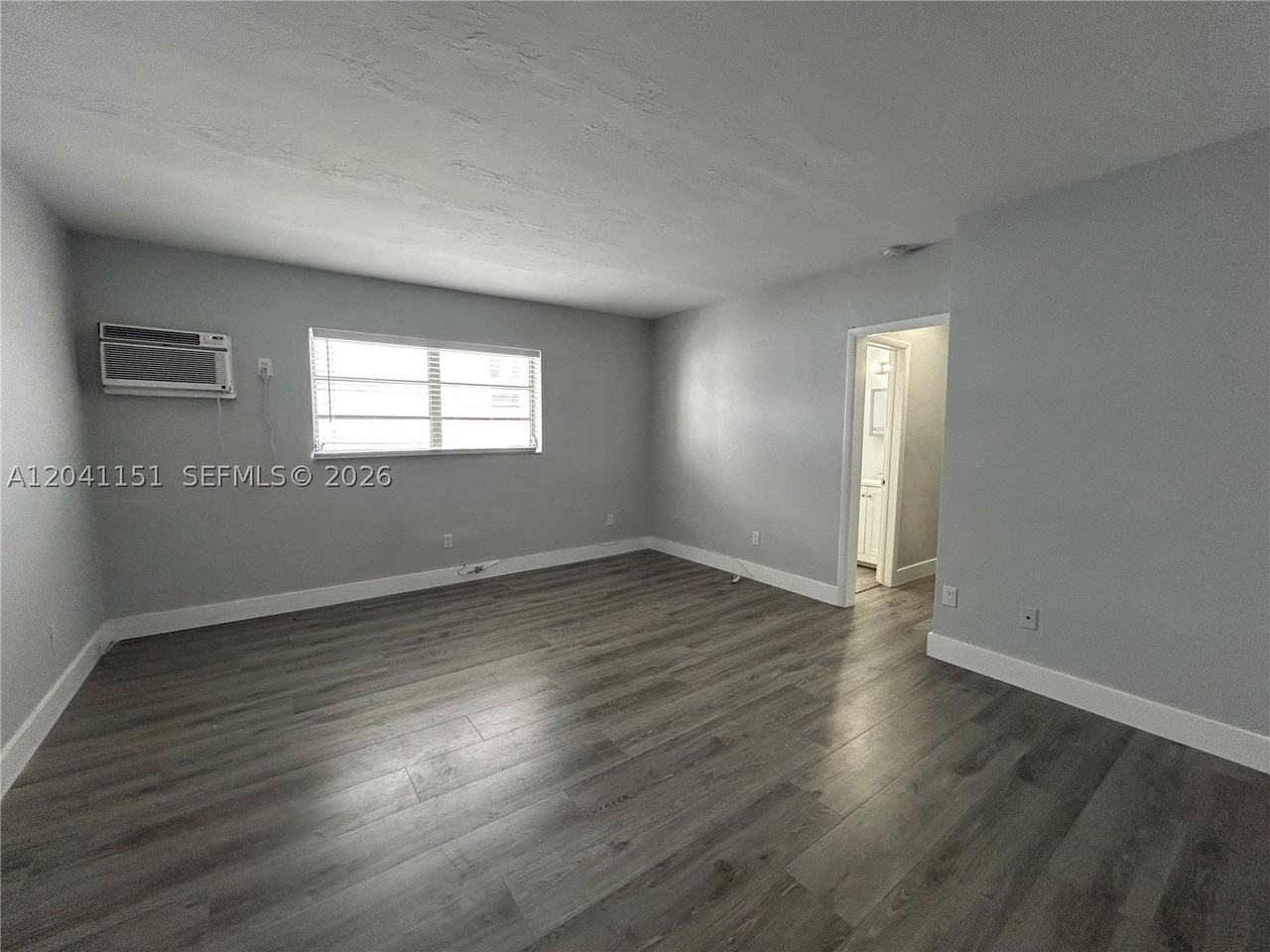 1346 Alton Rd #B2 - Photo 7 of 10
