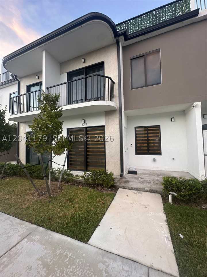 14569 Sw 261st Ter #14569 - Photo 4 of 20