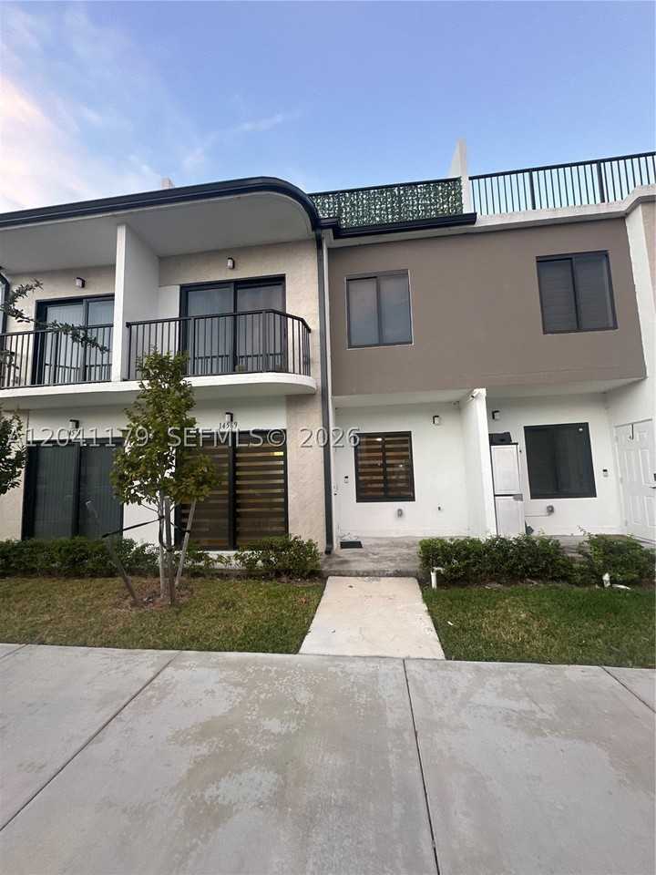 14569 Sw 261st Ter #14569 - Photo 5 of 20