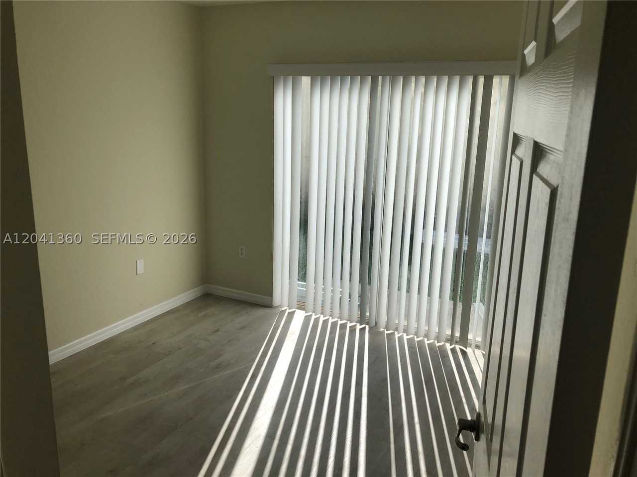 25823 Sw 128th Ct - Photo 5 of 8