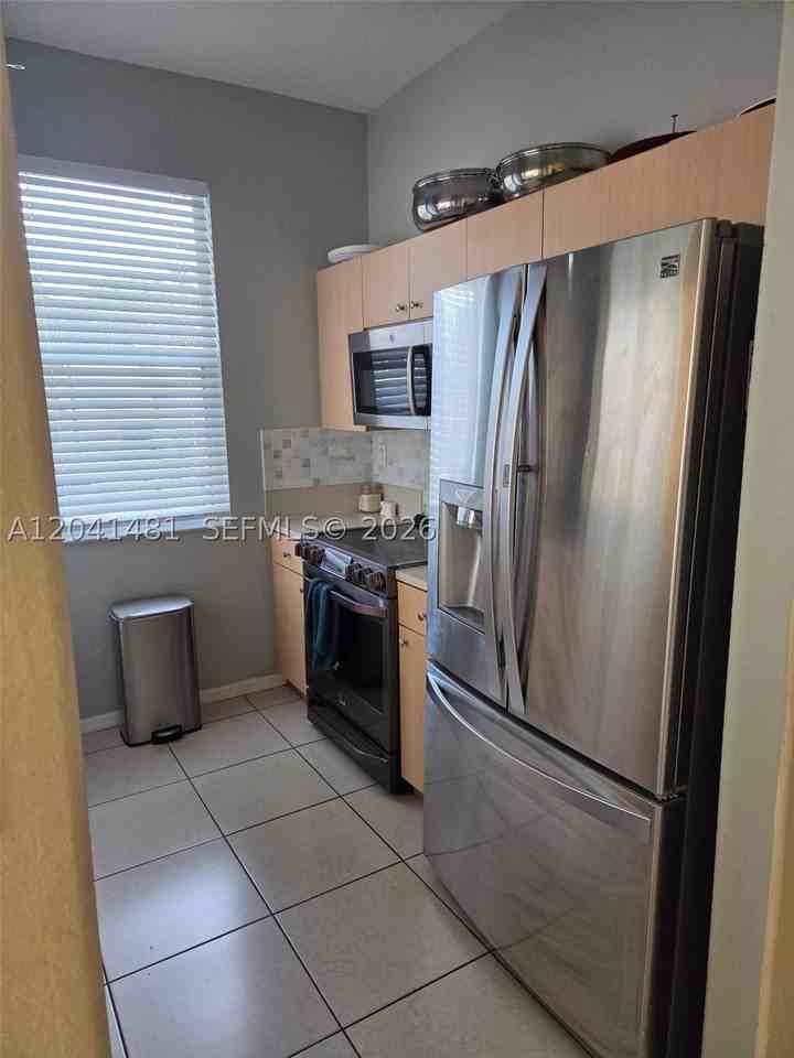 23751 Sw 110th Ave - Photo 6 of 12