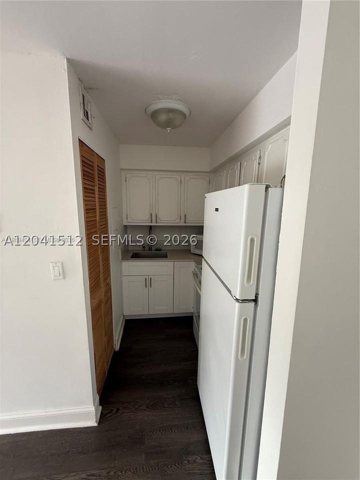 5199 Nw 7th St #111 - Photo 4 of 21