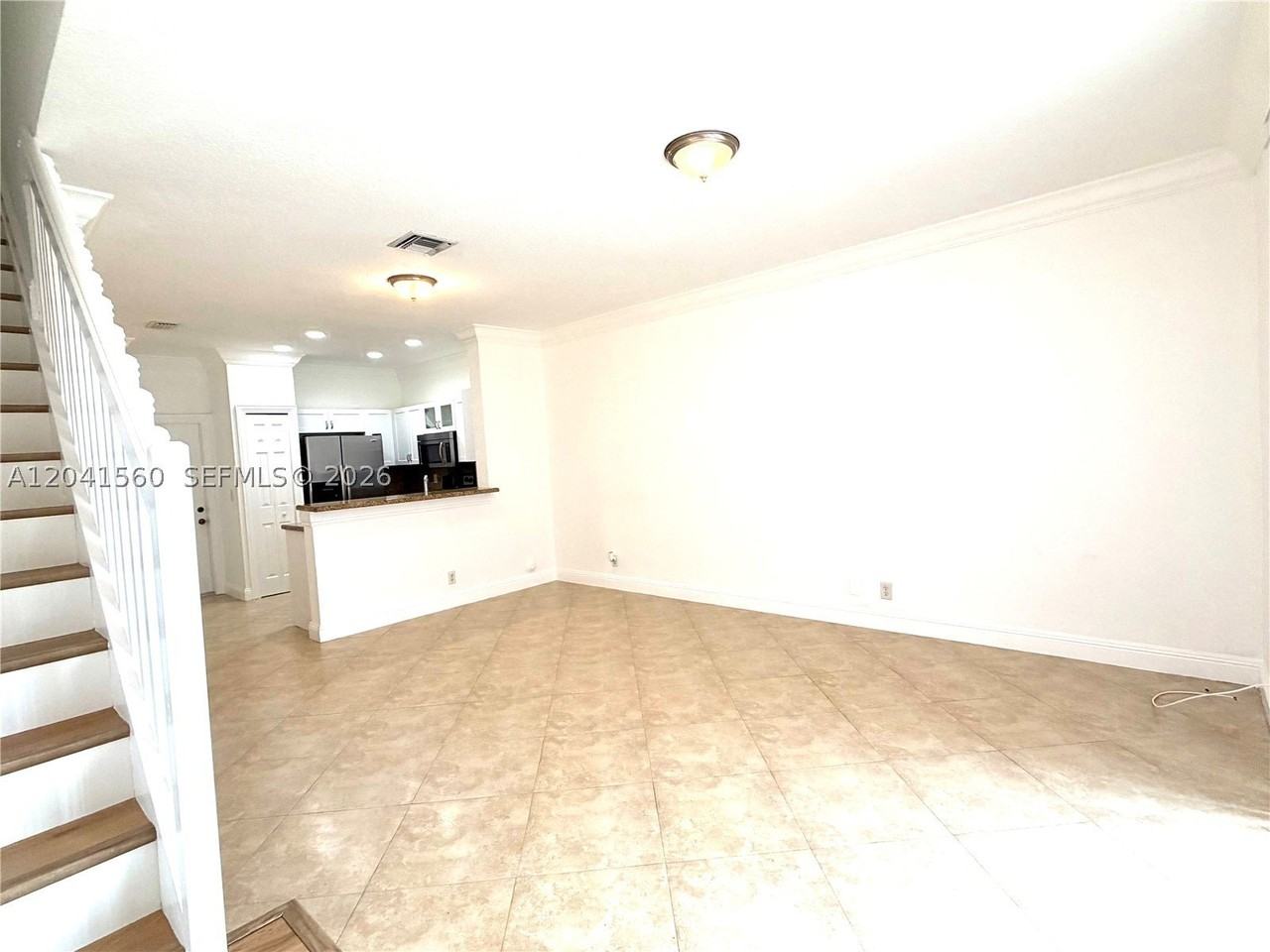 2560 Cordoba Bnd #2560 - Photo 4 of 15