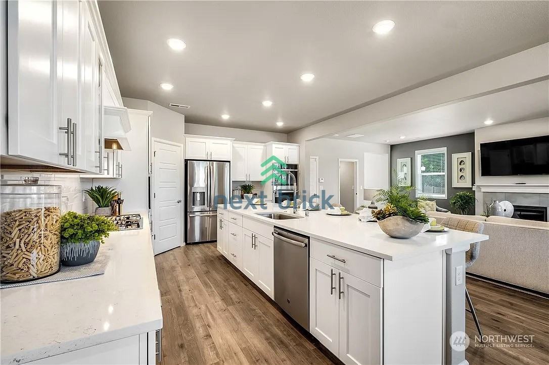 922 121st Ave Se - Photo 6 of 20
