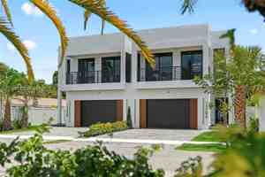 featured image of 1320 Ne 16th Ave #A