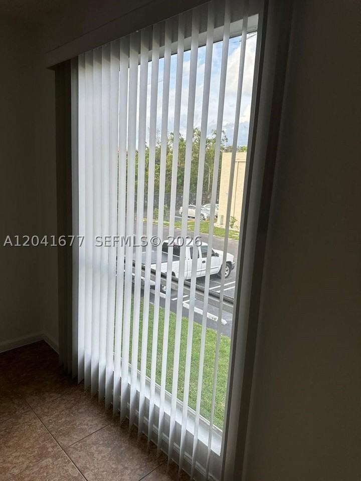 1500 N Congress Ave #B44 - Photo 3 of 28