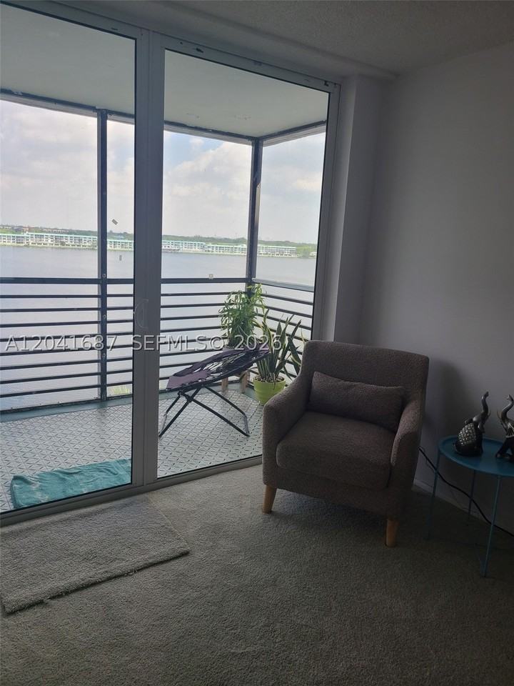 1075 Ne Miami Gardens Dr #708 - Photo 3 of 27