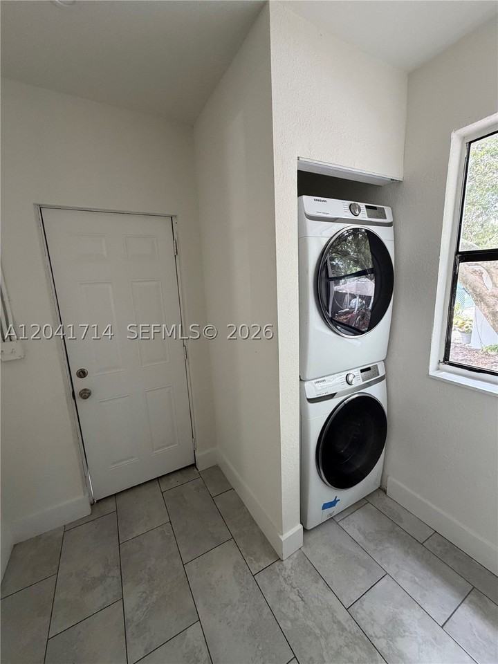 7675 Nw 3rd Ave #1 - Photo 5 of 7