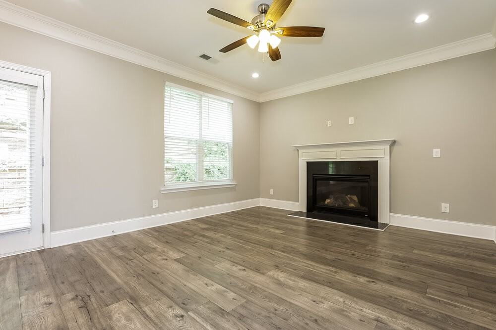 2105 Brentwood Cv - Photo 4 of 17
