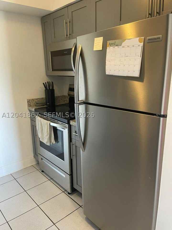 130 Mendoza Ave #33 - Photo 5 of 30