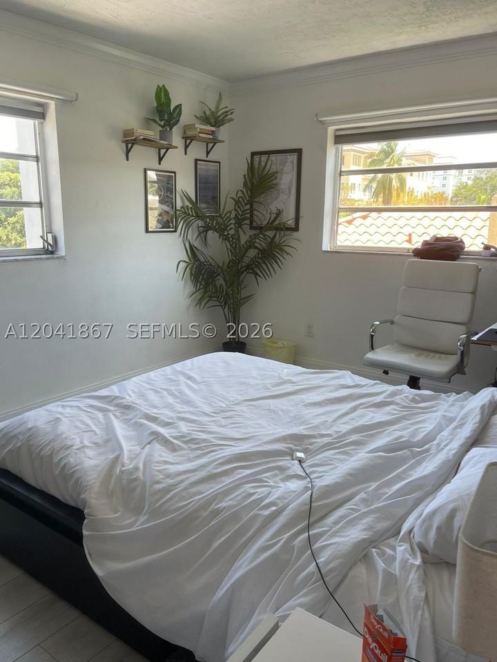 130 Mendoza Ave #33 - Photo 7 of 30