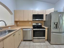 featured image of 1270 Se 28th Ct #202