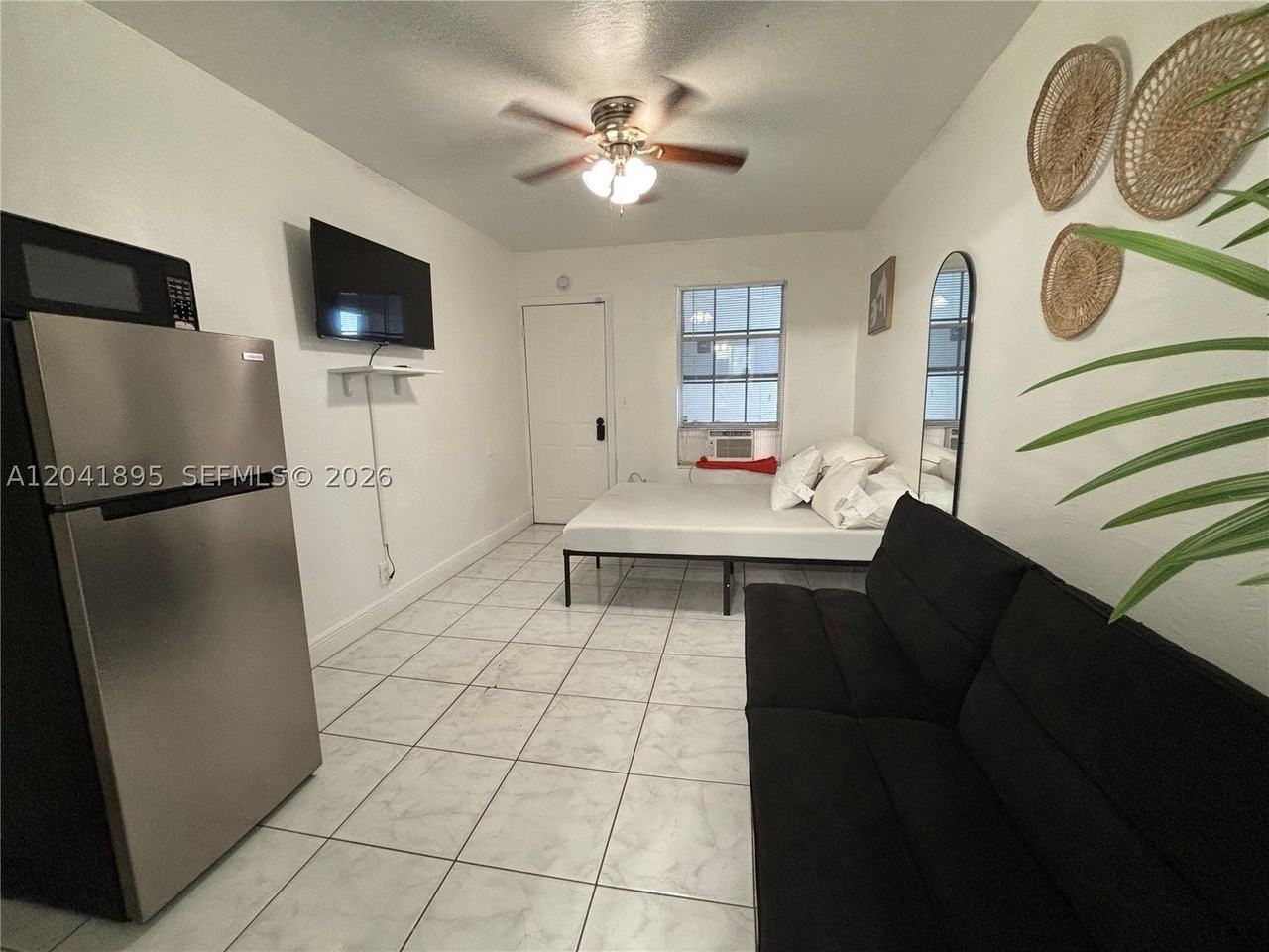 1843 Dewey St #118 - Photo 7 of 10