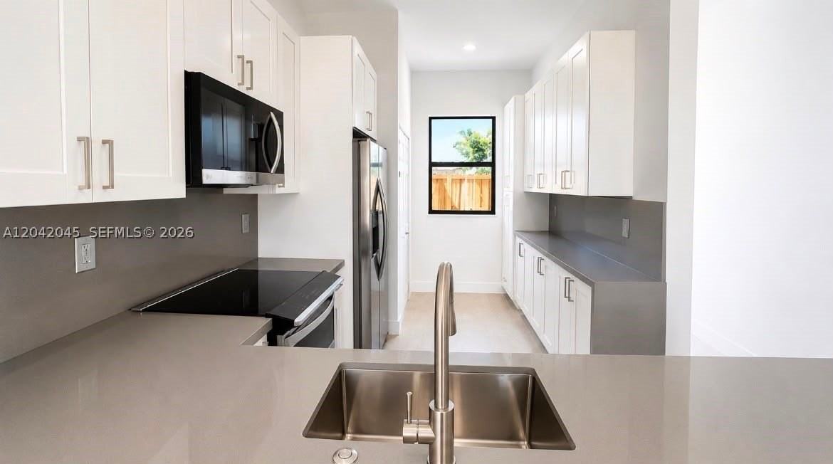 6780 Nw 186th Ter - Photo 6 of 22