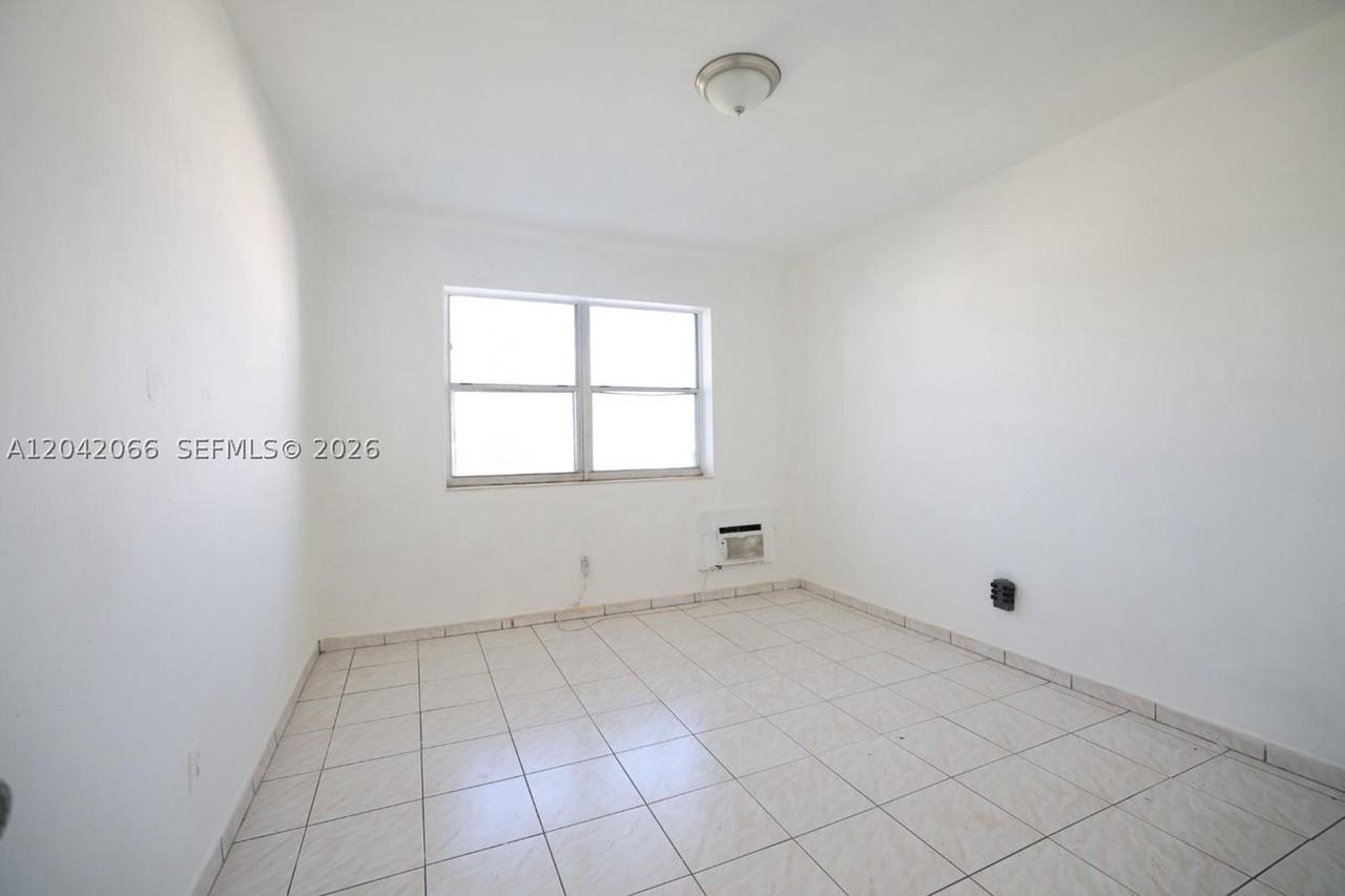 770 83rd St #3 - Photo 4 of 7