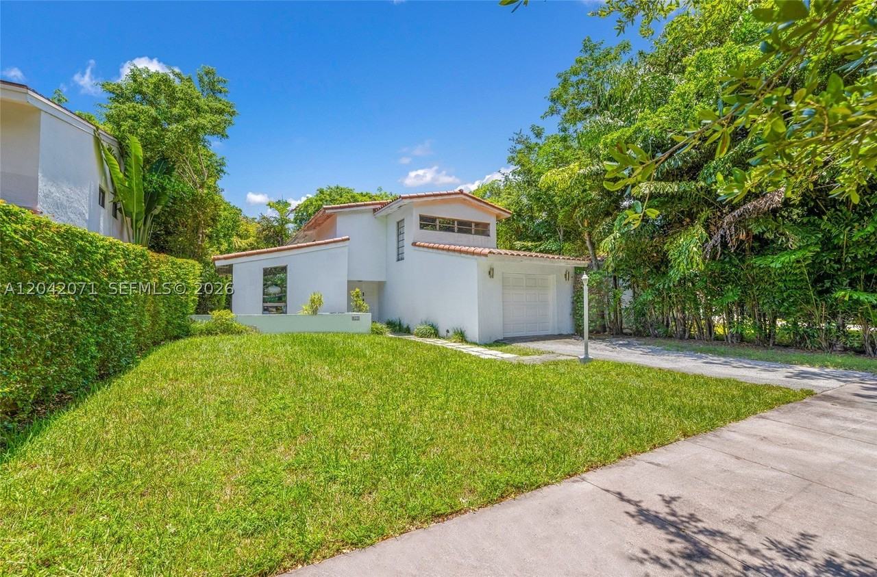 920 Aguero Ave #0