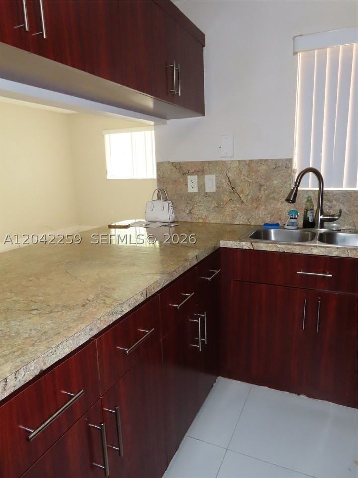 13894 Sw 65th Ter #12 - Photo 7 of 36