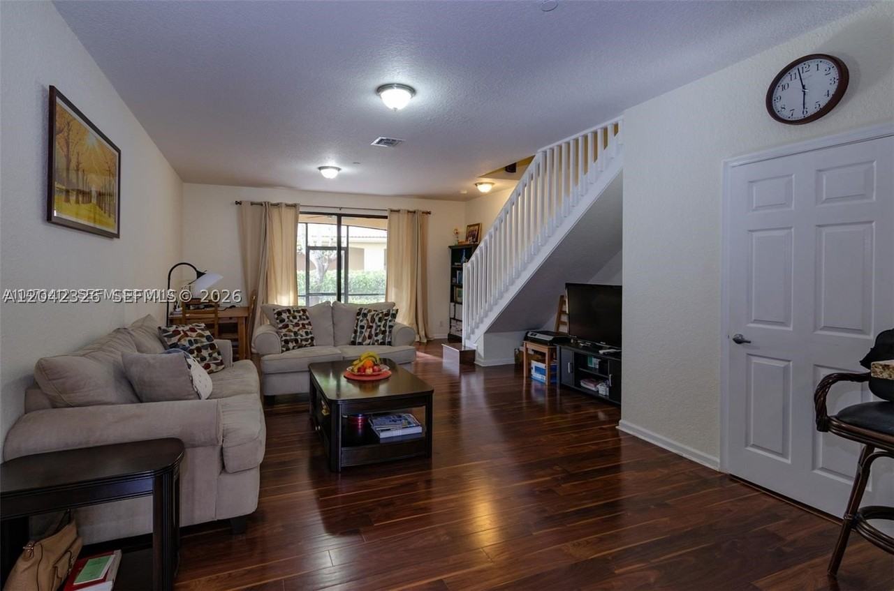 4309 Vineyard Cir #4309 - Photo 4 of 13