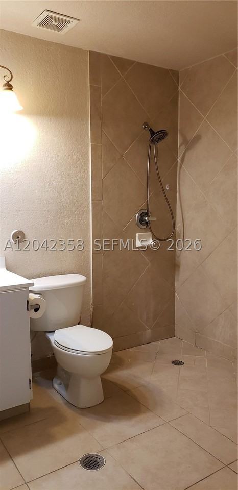 138 Nw 31st St #138 - Photo 6 of 9