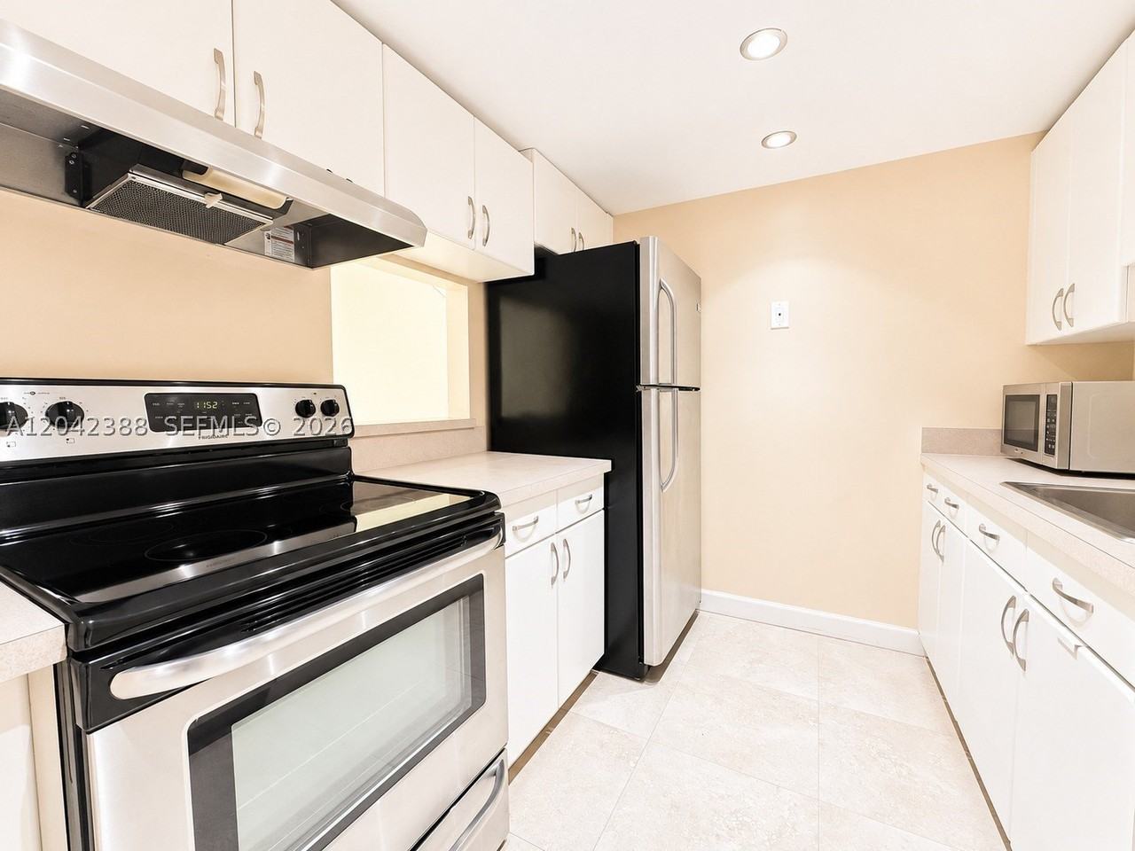 14421 N Kendall Dr #000 - Photo 3 of 21