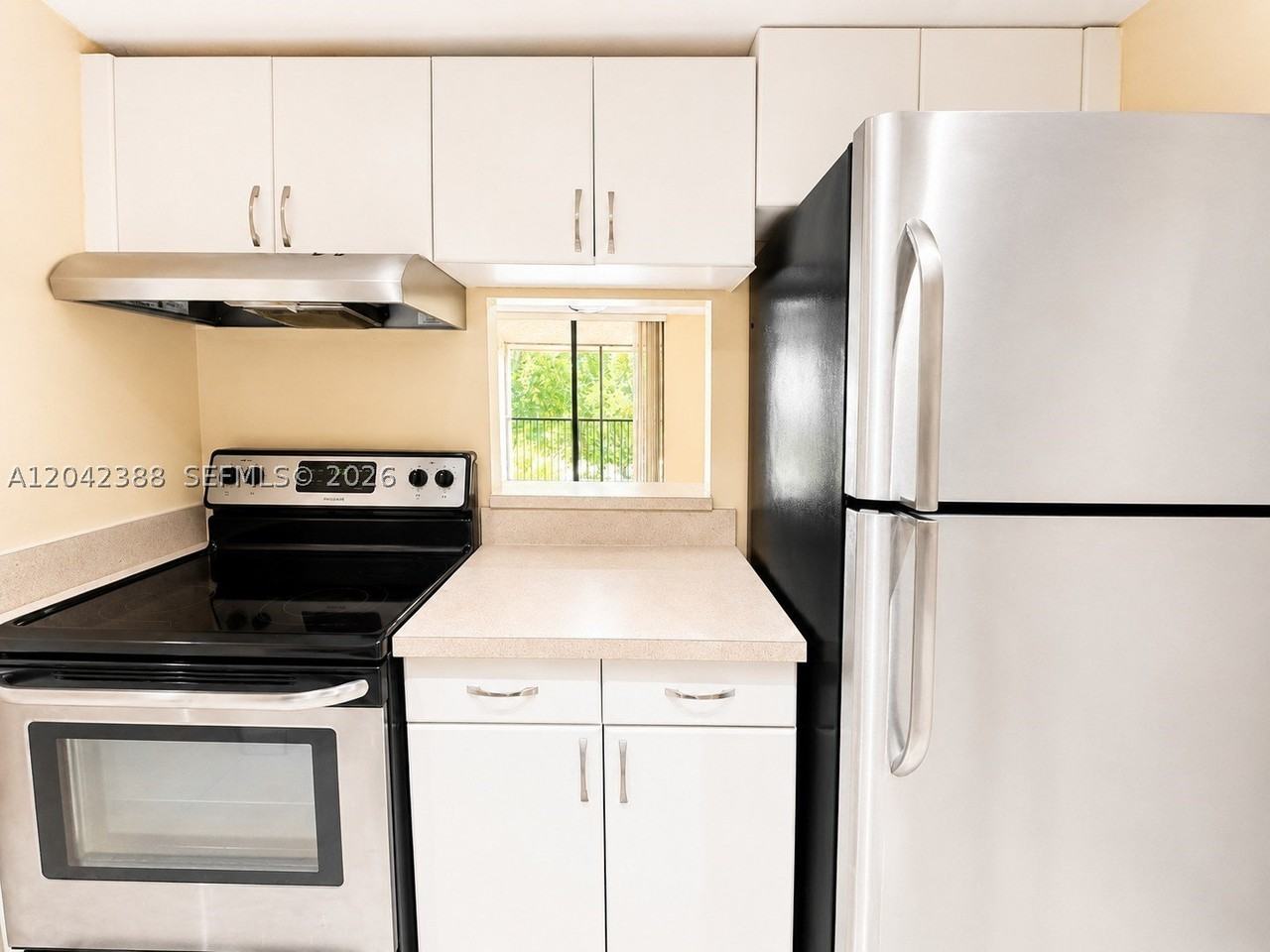 14421 N Kendall Dr #000 - Photo 5 of 21