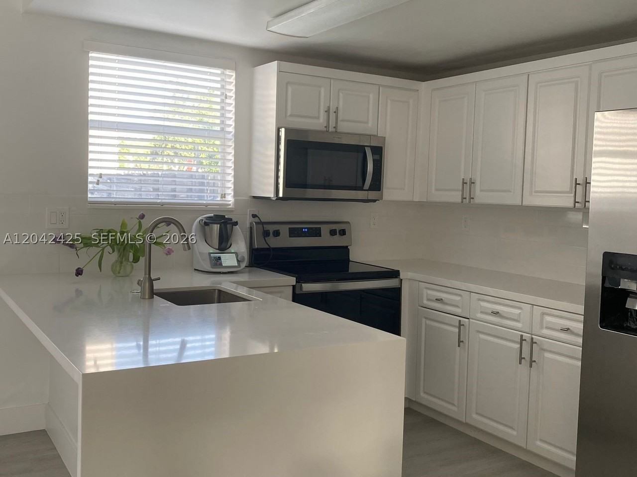 5245 Nw 112th Ave #8 - Photo 3 of 36