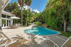 featured image of 7924 Sw 50th Ct