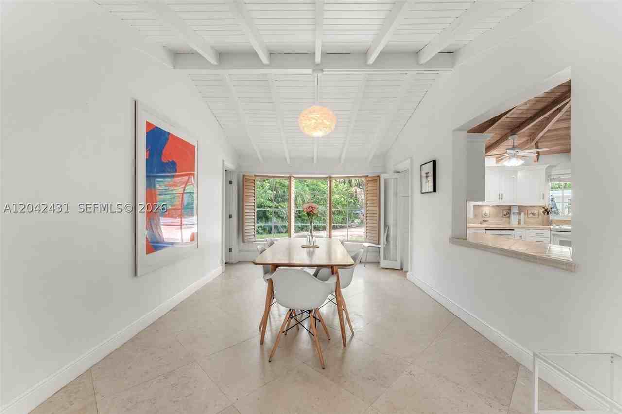 7924 Sw 50th Ct - Photo 4 of 27