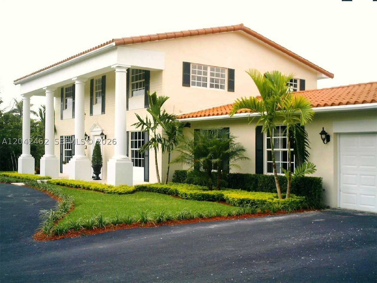 7240 Sw 119th St - Photo 3 of 38