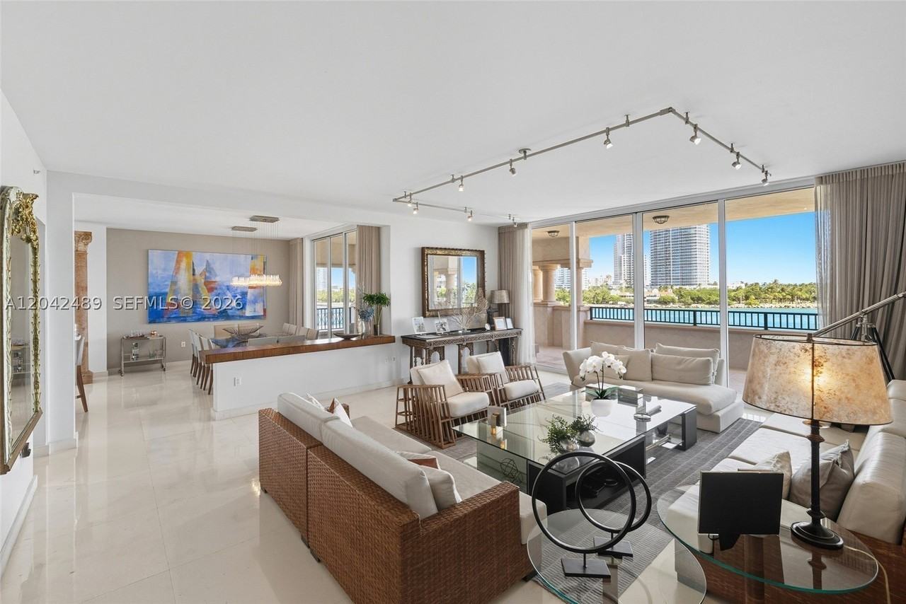 7141 Fisher Island Dr #7141 - Photo 4 of 50