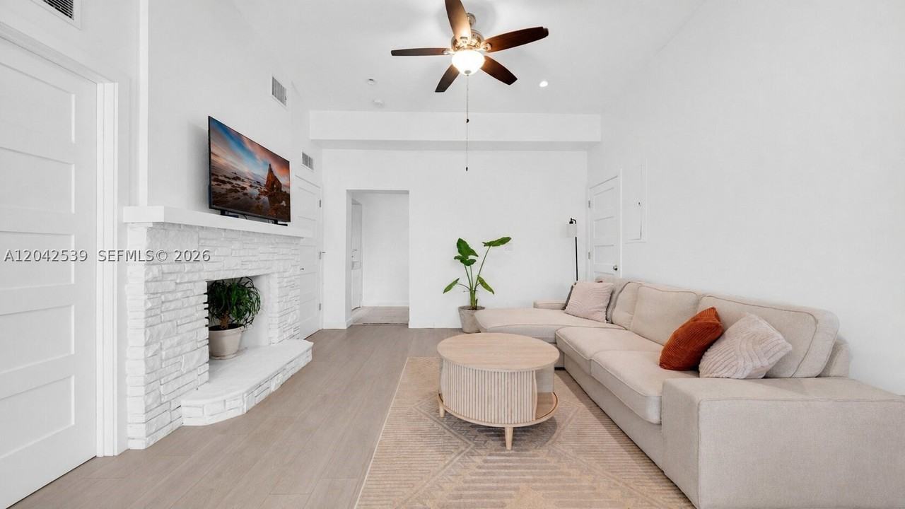 1704 Rodman St #1 - Photo 7 of 21
