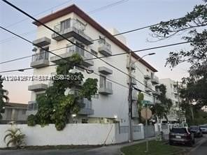 2389 Nw 26th St #2B