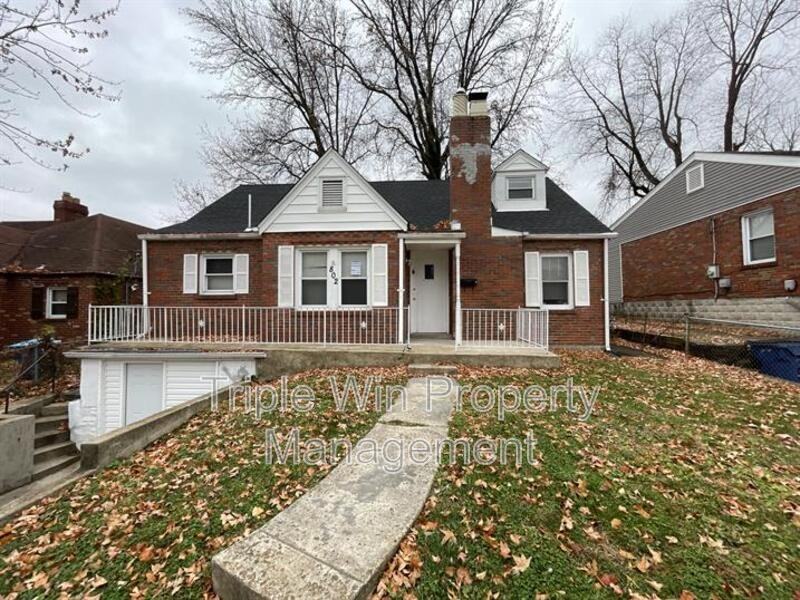 802 Rolwes Ave - Photo 2 of 36