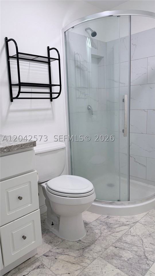 2633 Ne 32nd St #A - Photo 7 of 7