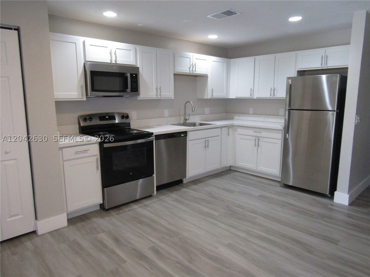 2703 Ansel Ave S #2703 - Photo 2 of 9