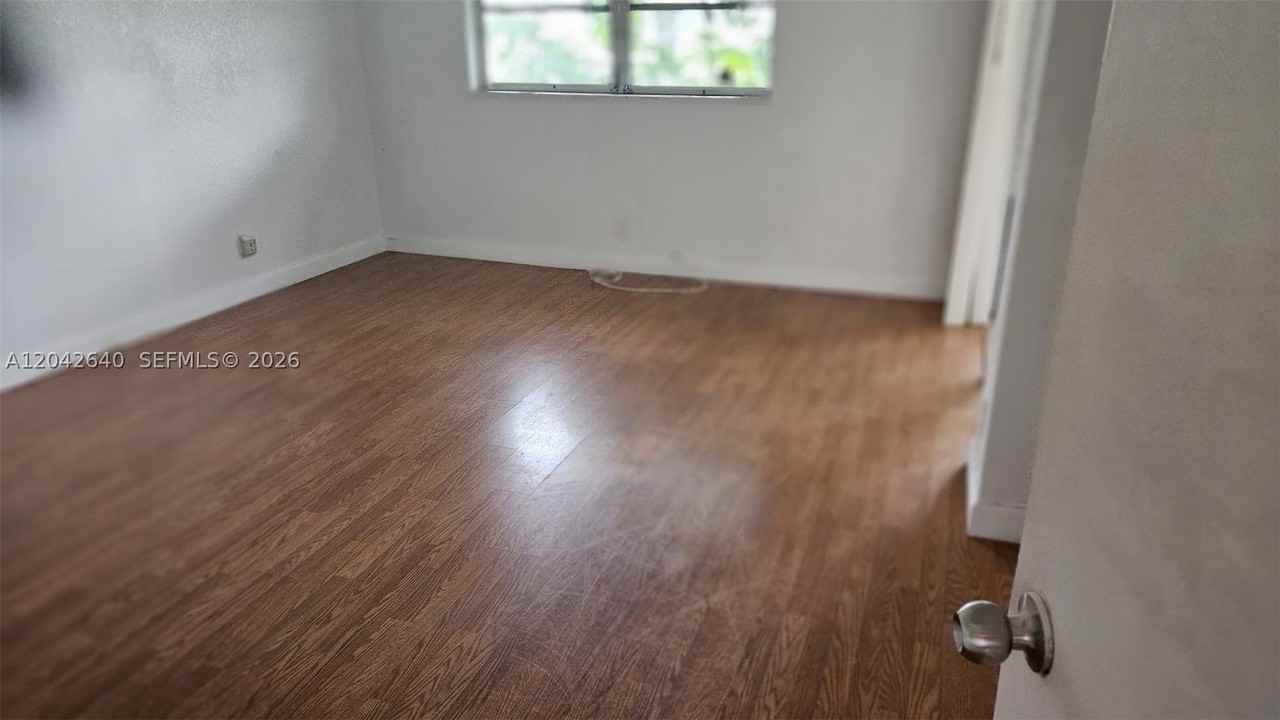 8555 Nw 10th St #B106 - Photo 3 of 11