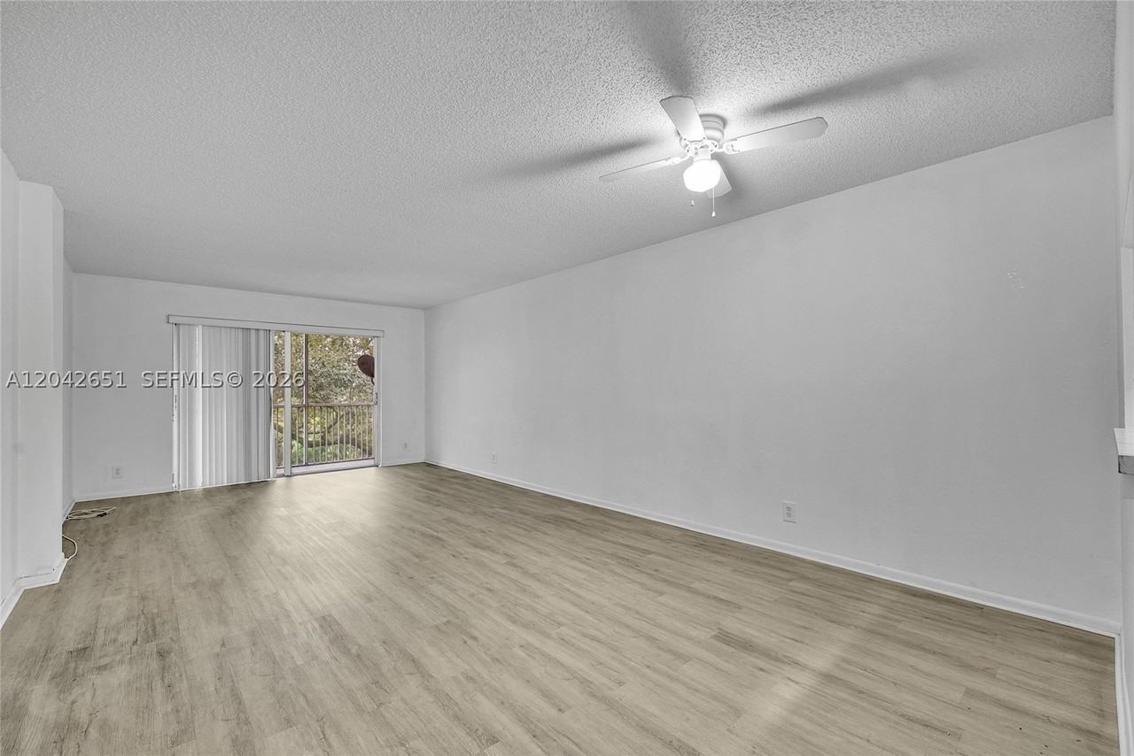 1200 Nw 87th Ave #410 - Photo 5 of 28