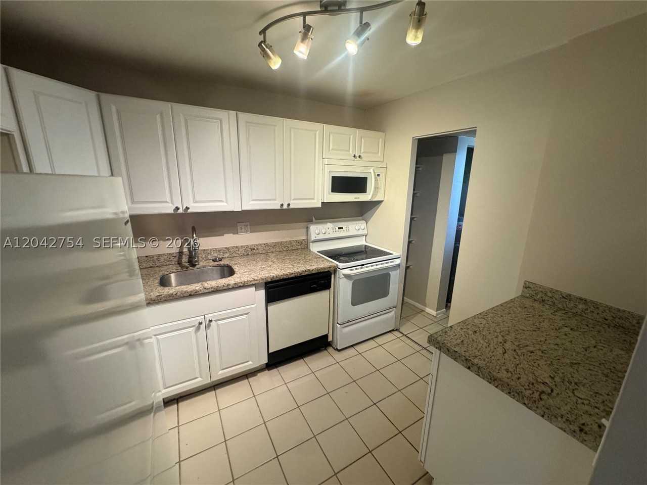 7910 Colony Cir N #304 - Photo 4 of 25
