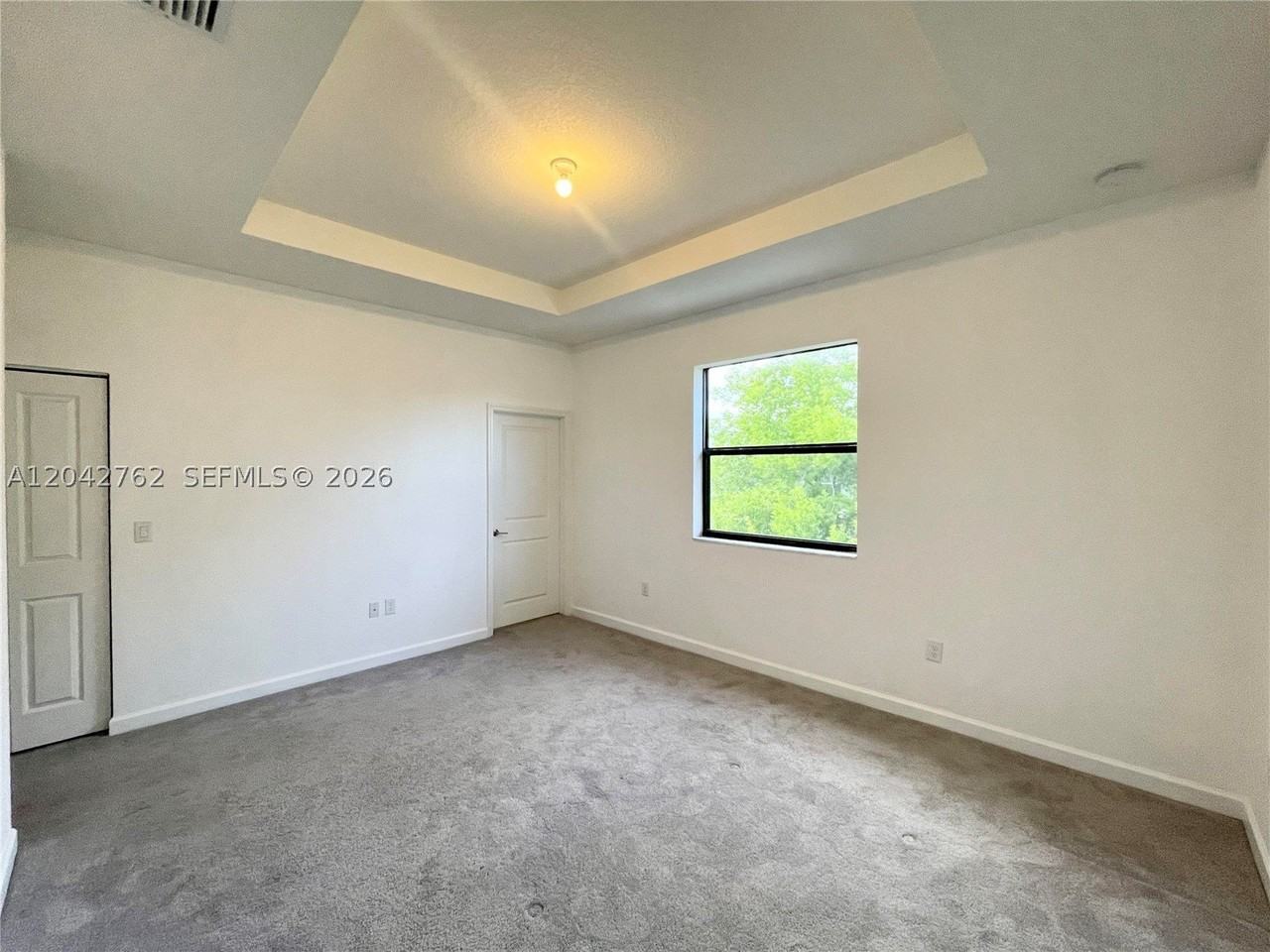 307 Ne 208th Ter - Photo 7 of 21