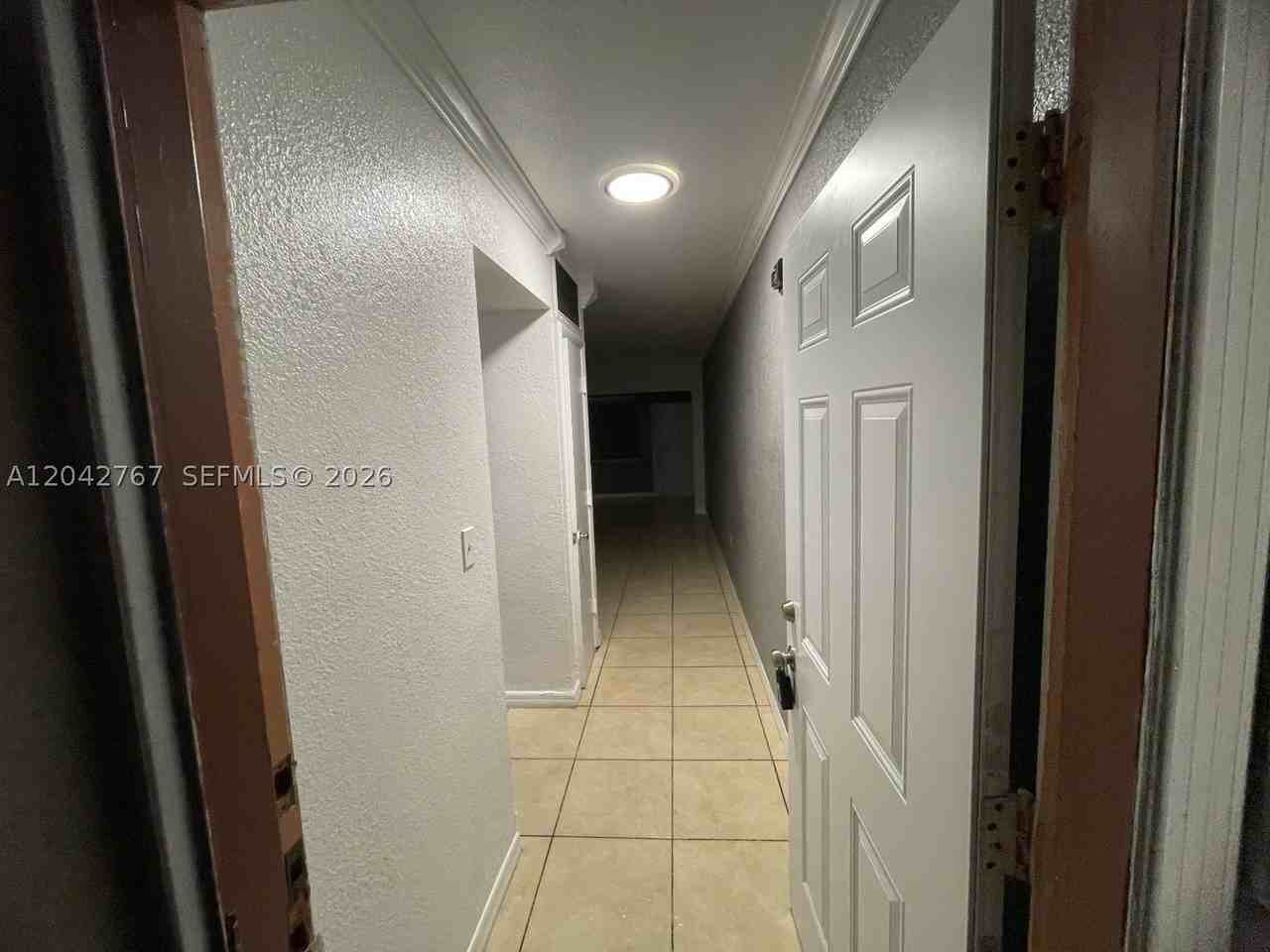 20490 Nw 7th Ave #5 - Photo 5 of 17