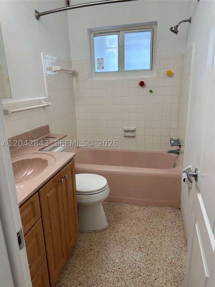 7931 Sw 13th Ter #7931 - Photo 3 of 24
