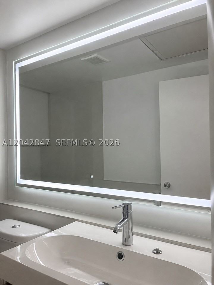 428 Nw 82nd Ter #426 - Photo 6 of 11