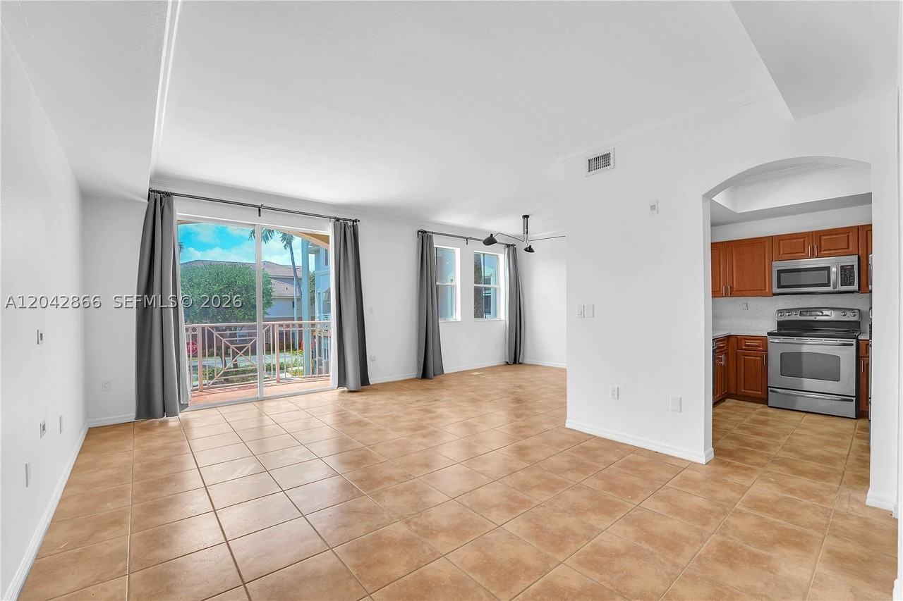 8858 W Flagler St #210 - Photo 4 of 22