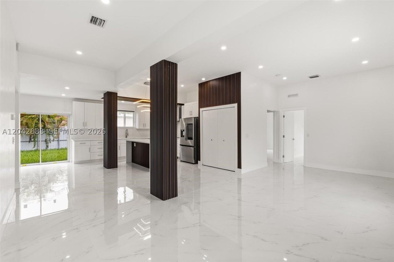 14801 Nw 5th Ave - Photo 3 of 26